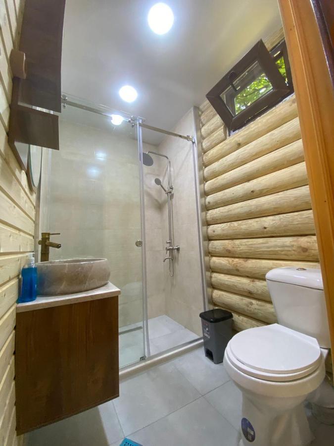 Guest House On Angisa Μπατούμι Εξωτερικό φωτογραφία