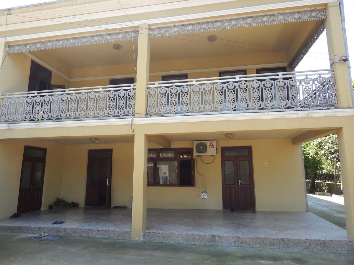Guest House On Angisa Μπατούμι Εξωτερικό φωτογραφία
